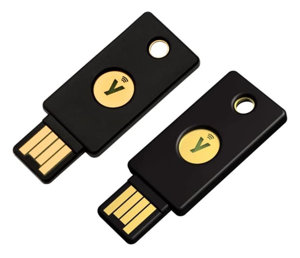 Klucz sprzętowy Yubico YubiKey 5 NFC + Security Key NFC by Yubico (czarny)